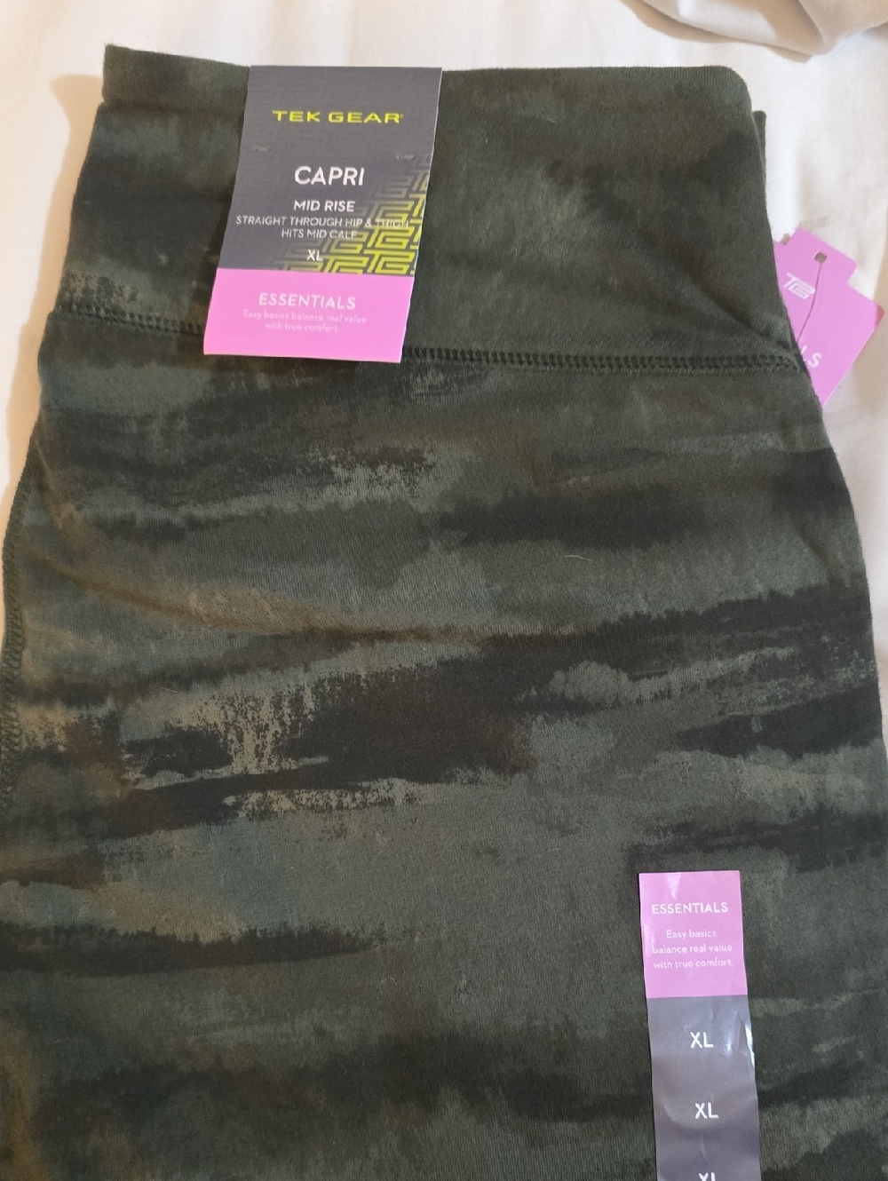 tek gear Olive Green and Dark Green Camoflauge Capri Leggings